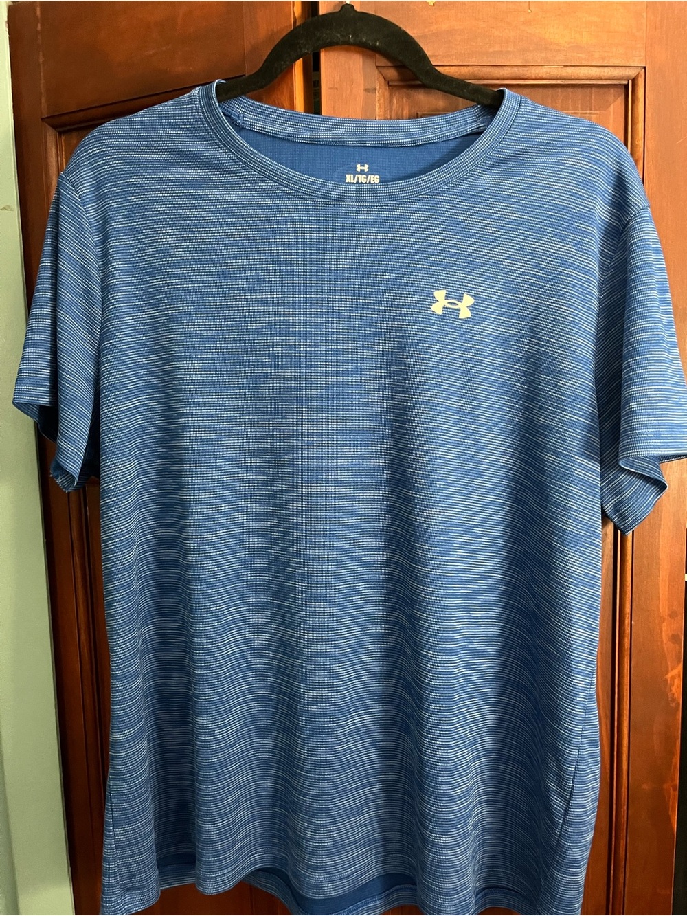 Under Armour Women’s Blue Heathered Performance T-Shirt